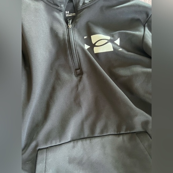 Under armour hoodie 1/4 zip with pockets size medium loose fit - Picture 4 of 6
